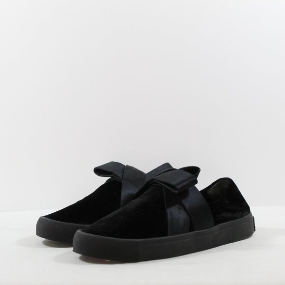Mercedes Castillo MC Jamilla Slip On Sneakers - Black Velvet 5.5M - Picture 1 of 5